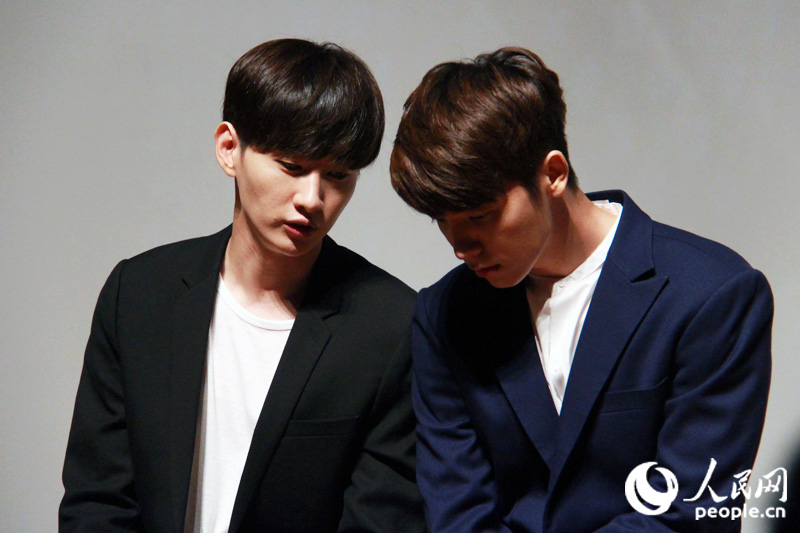 SM ARTIUM宣傳活動群星閃耀 SJ東海銀赫、f(x)、RedVelvet均現身【組圖】