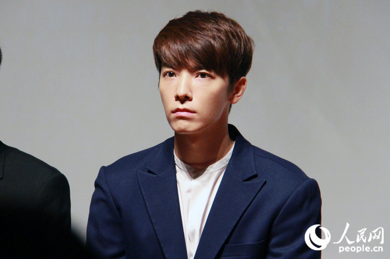 SM ARTIUM宣傳活動群星閃耀 SJ東海銀赫、f(x)、RedVelvet均現身【組圖】