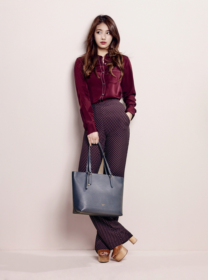 李敏鎬女友秀智拍寫真 優雅端莊OL范兒【組圖】