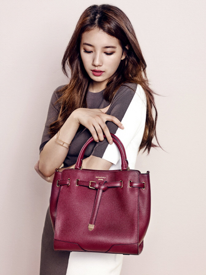 李敏鎬女友秀智拍寫真 優雅端莊OL范兒【組圖】