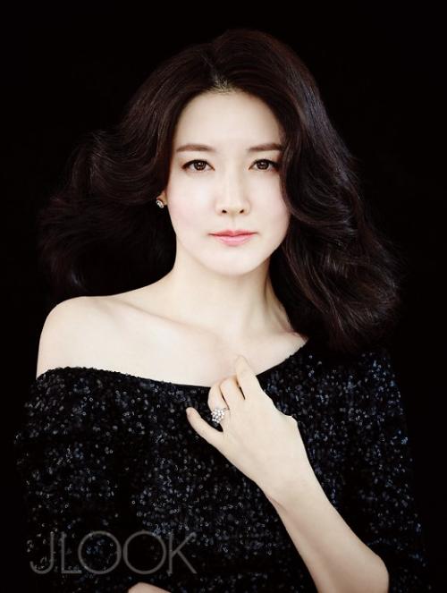 李英愛全智賢片酬過億 韓國女星電視劇片酬首曝光【組圖】
