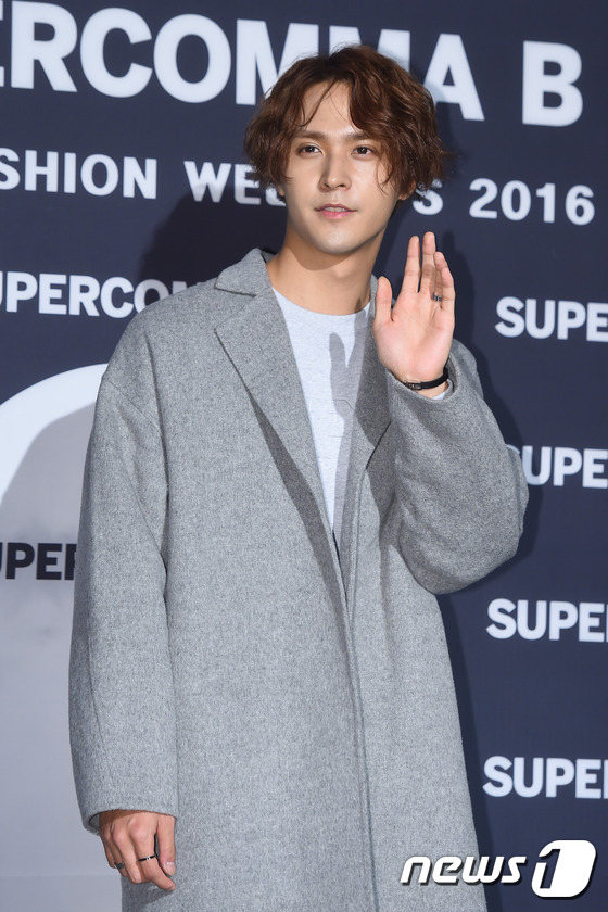 exo金有貞Beast現身看秀 世勛suho男友力爆棚【組圖】