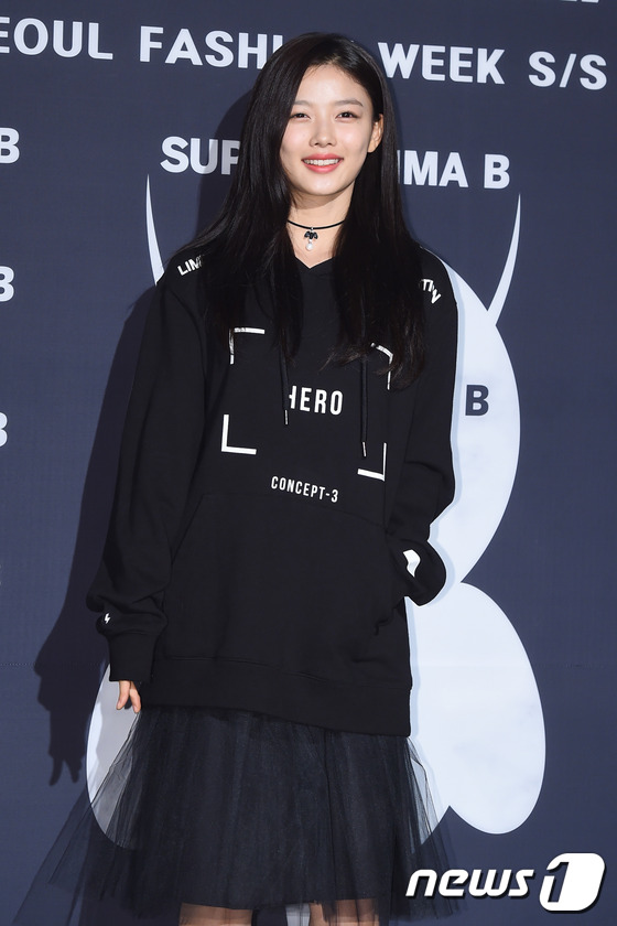 exo金有貞Beast現身看秀 世勛suho男友力爆棚【組圖】