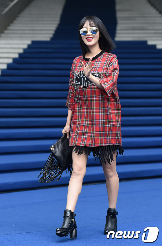 少女時代樸信惠李菲兒首爾時裝周比美 秀英男友風裝扮個性十足【組圖】