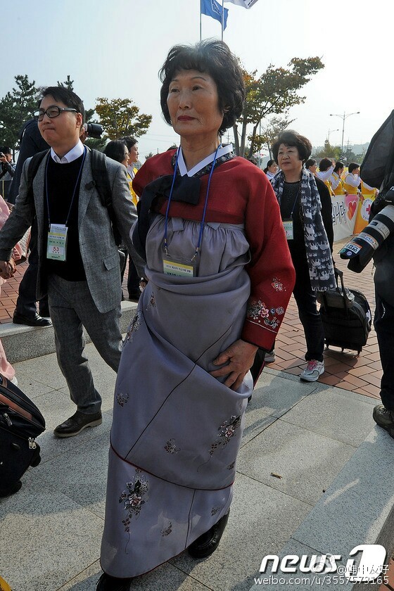 韓朝離散家屬開始進行第一輪團聚(組圖) 