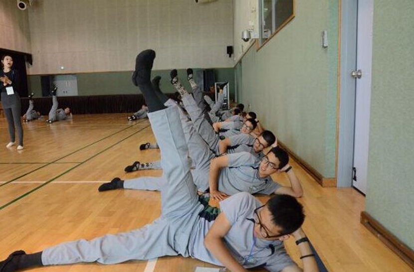 韓國女博士教士兵學跳芭蕾 助減心理壓力(組圖)