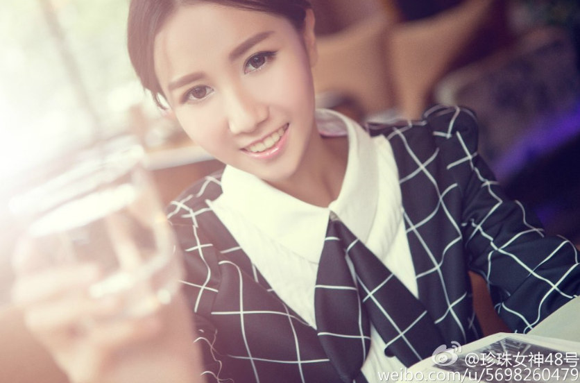 韓國“美女博士”街頭賣炒飯 美照曝光被贊“氣質優”（組圖）