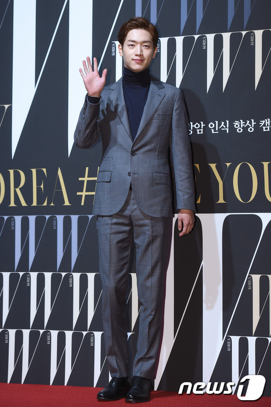 EXO樸信惠rain齊助陣公益活動 Jessica牽手妹妹鄭秀晶現身【組圖】