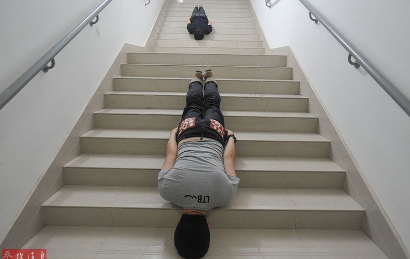 盤點奇葩減壓方法：韓國流行用填色書減壓（組圖）