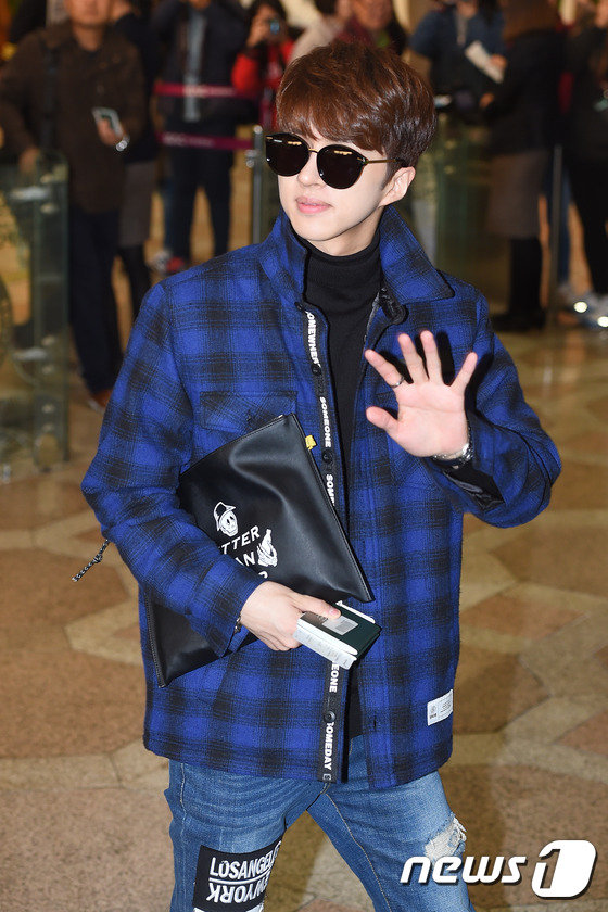 防彈少年團鄭淳元VIXX等現身機場飛北京 獻唱“中韓歌會”【組圖】