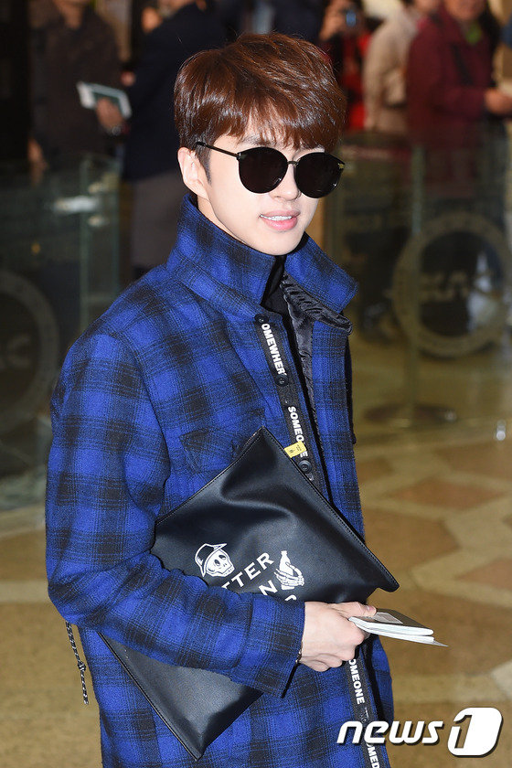 防彈少年團鄭淳元VIXX等現身機場飛北京 獻唱“中韓歌會”【組圖】