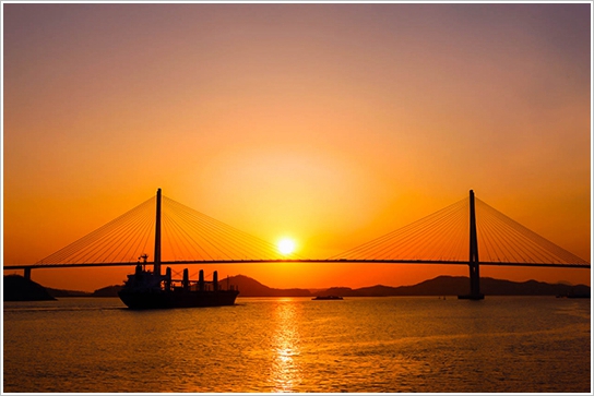 夕陽下的木浦大橋（圖片來自韓國旅游發展局）