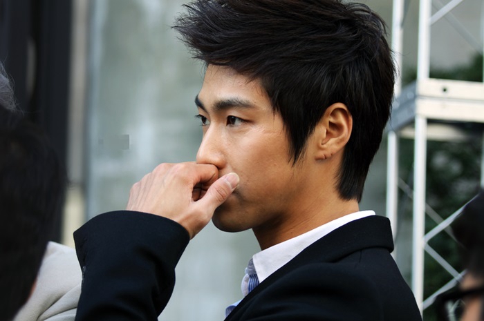 權志龍李敏鎬蘇志燮鄭容和 韓國男星“小缺陷”吸引眾粉絲【組圖】