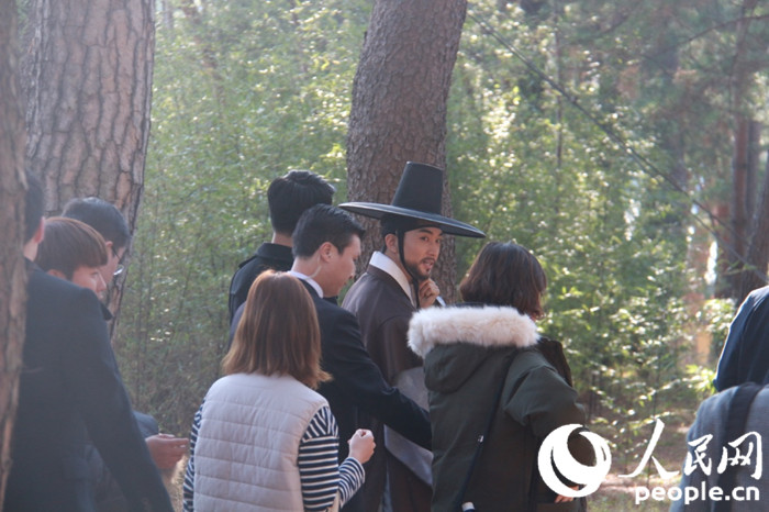 探班《師任堂》：李英愛不老童顏 宋承憲變身“儒雅書生”【組圖】