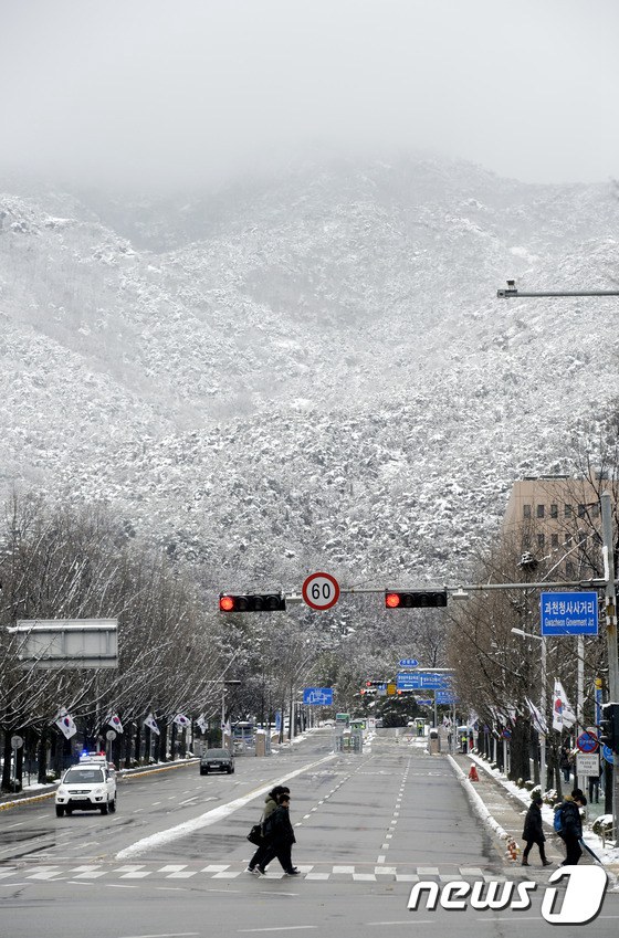 首爾普降大雪 韓國多地發布大雪警報【組圖】
