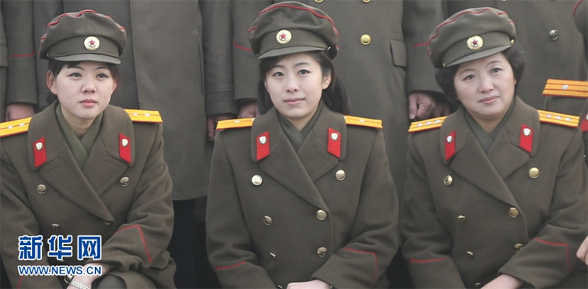 朝鮮功勛國家合唱團和牡丹峰樂團訪華 成員合影 （組圖）