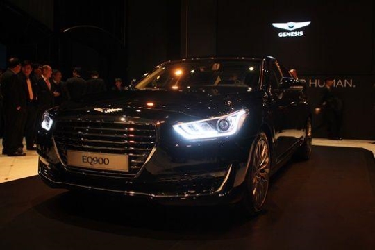 現代Genesis頂級轎車EQ900面世 預定量已超萬輛【組圖】