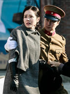 孫藝珍新片曝劇照