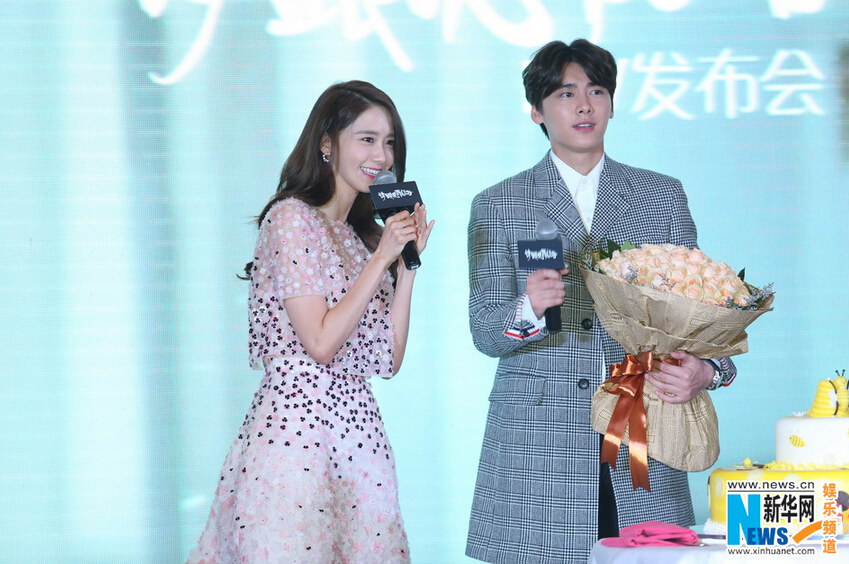 李易峰允兒同臺被贊“顏值逆天” 李易峰自謙顏值輸允兒【組圖】