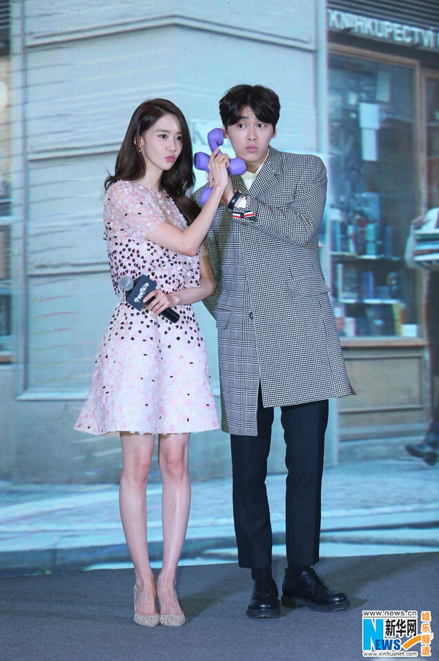 李易峰允兒同臺被贊“顏值逆天” 李易峰自謙顏值輸允兒【組圖】