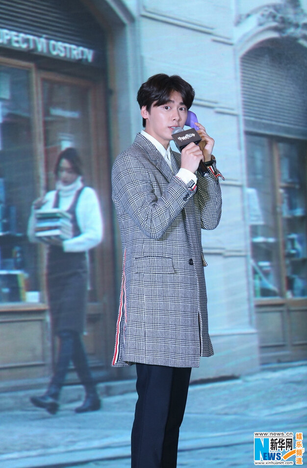 李易峰允兒同臺被贊“顏值逆天” 李易峰自謙顏值輸允兒【組圖】