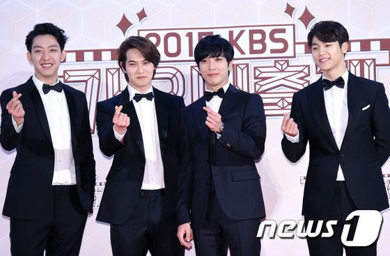 “KBS歌謠大祝祭”紅毯匯總 exo少女時代鄭容和Got7齊現身【組圖】