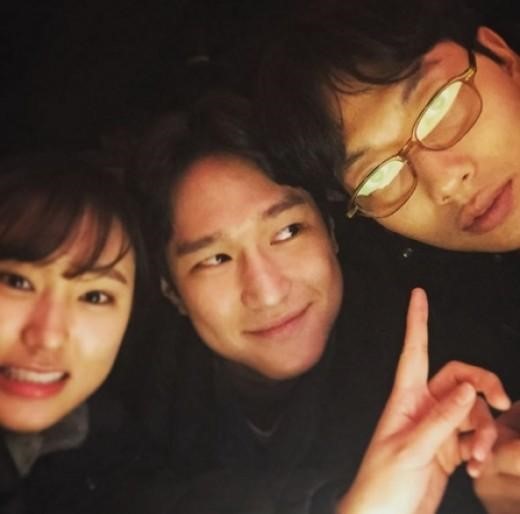 《請回答1988》本周大結局 惠利樸寶劍等依依不舍合影留念【組圖】