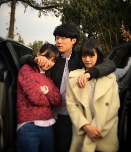 《請回答1988》本周大結局 惠利樸寶劍等依依不舍合影留念【組圖】