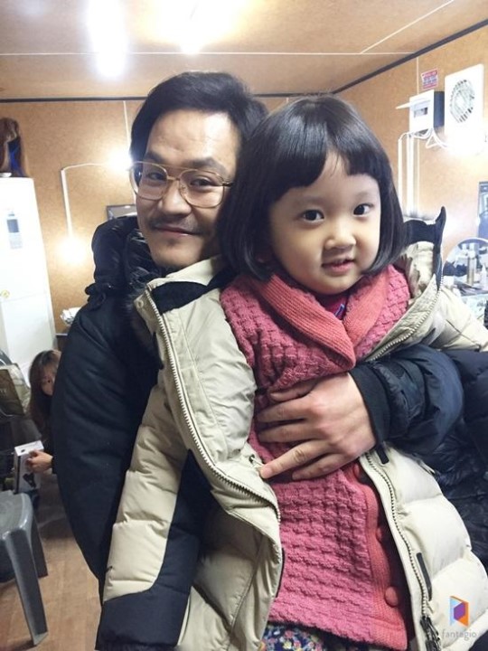 《請回答1988》本周大結局 惠利樸寶劍等依依不舍合影留念【組圖】