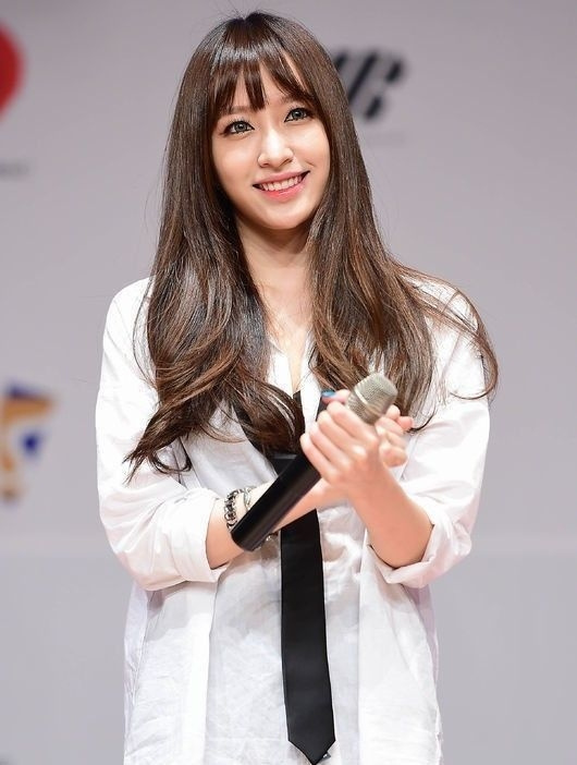 少女時代秀英f(x)鄭秀晶孔孝真高俊熙 那些帥氣逼人的韓國女星【組圖】