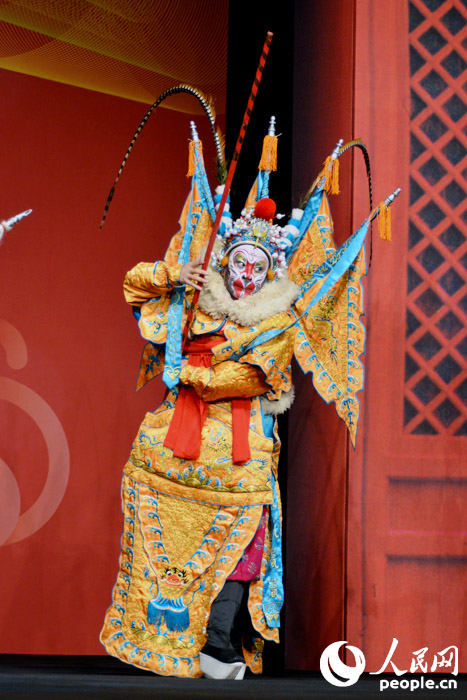 韓國上演“時尚京劇秀” 喜迎“歡樂春節”