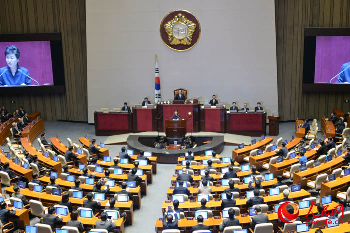 2月16日，韓國總統樸槿惠就朝核問題在韓國國會發表施政演說。 張悅 攝