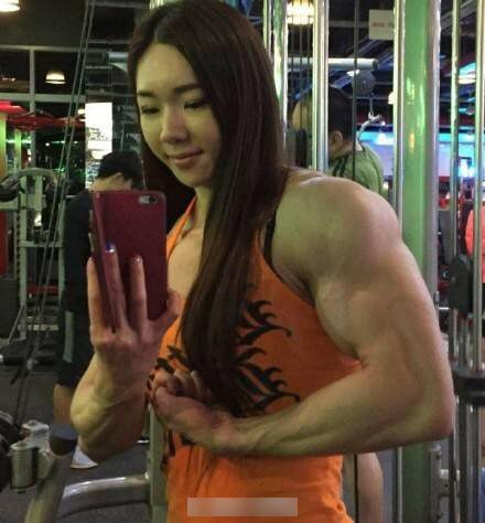 韓國蘿莉臉肌肉女走紅 漂亮妹練成金剛芭比【組圖】