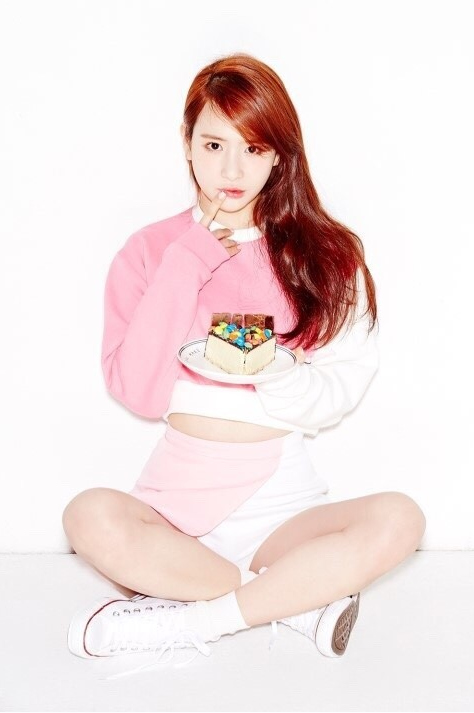 中韓女團宇宙少女《MOMOMO》MV公開 甜蜜粉色來襲【組圖】