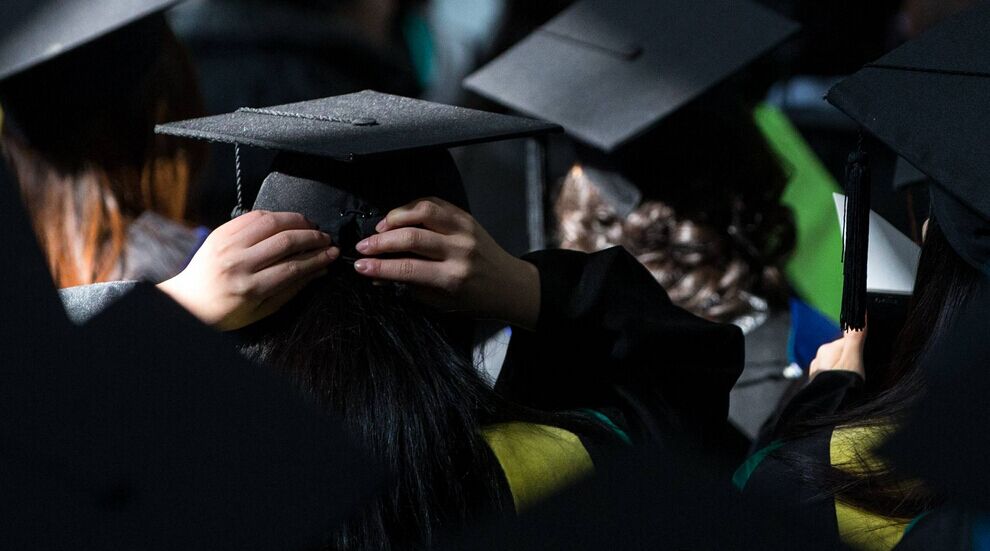 韓國名門女大迎畢業季 畢業生顏值“爆表”【組圖】