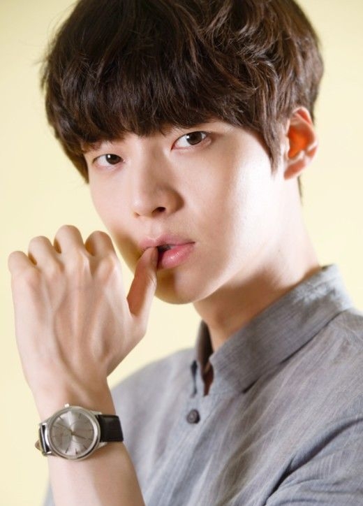 宋仲基李鐘碩樸海鎮安宰賢鐘漢良林志穎 中韓超強童顏男星全盤點【組圖】