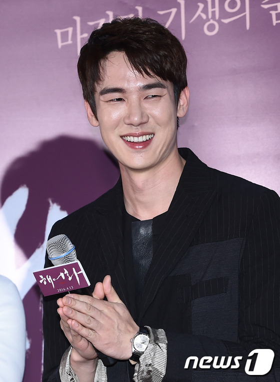 樸信惠驚艷亮相《解語花》試映會 晉九車太賢齊現身助陣【組圖】