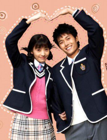 鹿晗《我去上學啦》花絮照曝光 易烊千璽宋慧喬吳亦凡等明星校服照盤點【組圖】