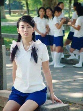 鹿晗《我去上學啦》花絮照曝光 易烊千璽宋慧喬吳亦凡等明星校服照盤點【組圖】