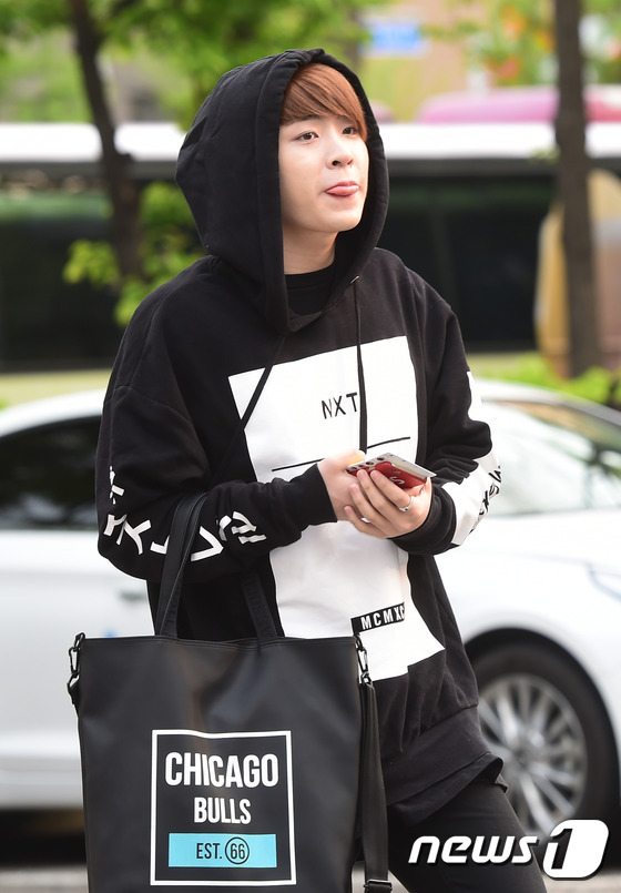 CNBLUE BTOB VIXX等現身上班路 韓國男團人氣大對決【組圖】