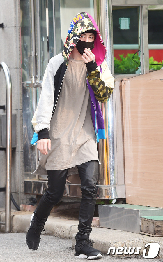 CNBLUE BTOB VIXX等現身上班路 韓國男團人氣大對決【組圖】