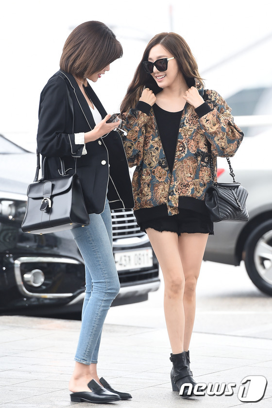 少女時代夏日時尚機場秀 允兒徐賢Tiffany最搶眼【組圖】
