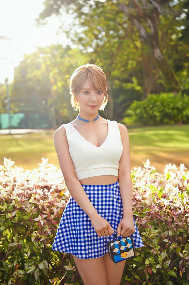 AOA新專輯海灘夏日風 熱褲迷你裙秀性感身材【組圖】
