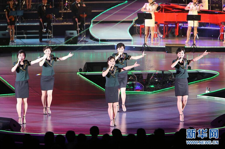 朝鮮藝術團體舉行聯合公演慶祝七大閉幕（組圖）