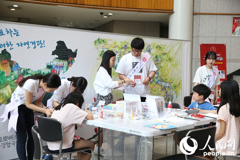 第十二屆“中華緣”中文大賽在首爾舉行 “中華緣”架“連心橋”【組圖】