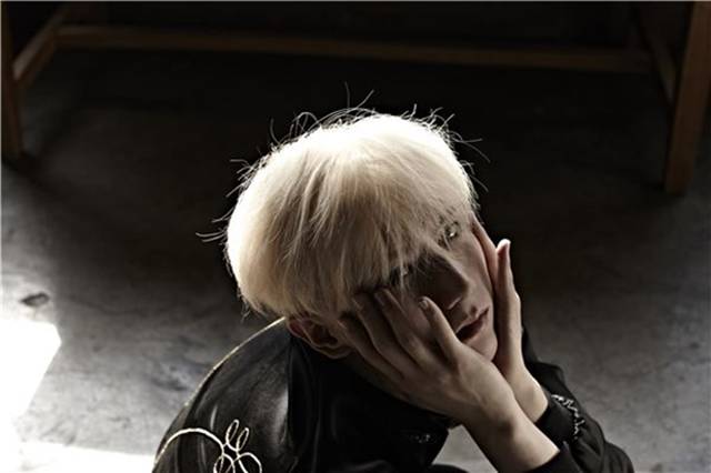 bigbang權志龍EXO燦烈世勛 韓男團中的銀發美少年盤點【組圖】