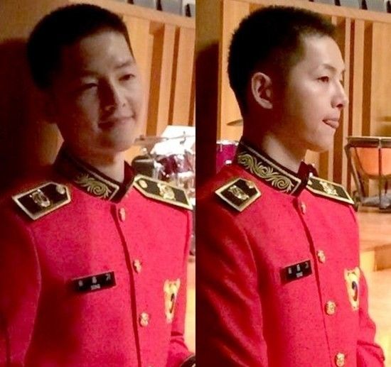 范冰冰女仆裝驚艷 宋仲基樸海鎮金秀賢等男星上演制服誘惑【組圖】