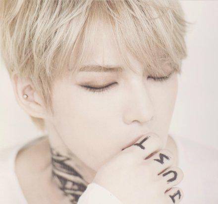 金秀賢李鐘碩EXO伯賢金希澈 這些韓國男星擁有一雙美手【組圖】