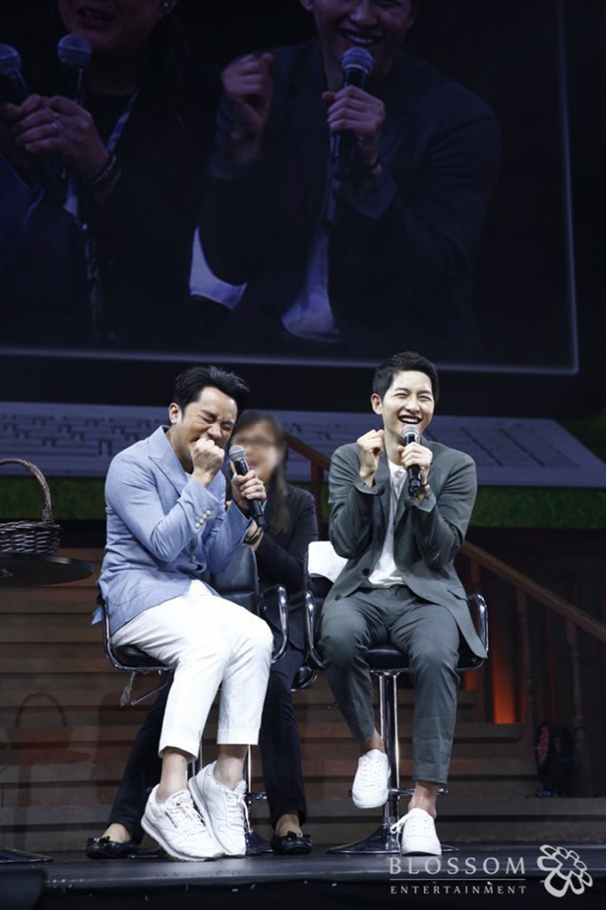 宋仲基香港粉絲見面會現場照 李光洙王祖藍助陣【高清組圖】