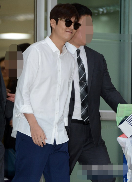 宋仲基權志龍金秀賢李敏鎬李鐘碩 韓國白衣男神全盤點【組圖】